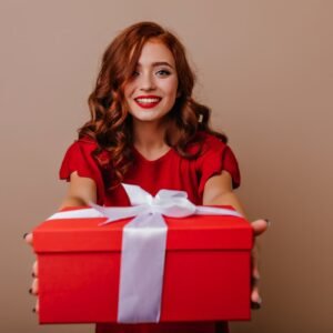 Idée cadeau original pas cher : bien offrir sans se ruiner
