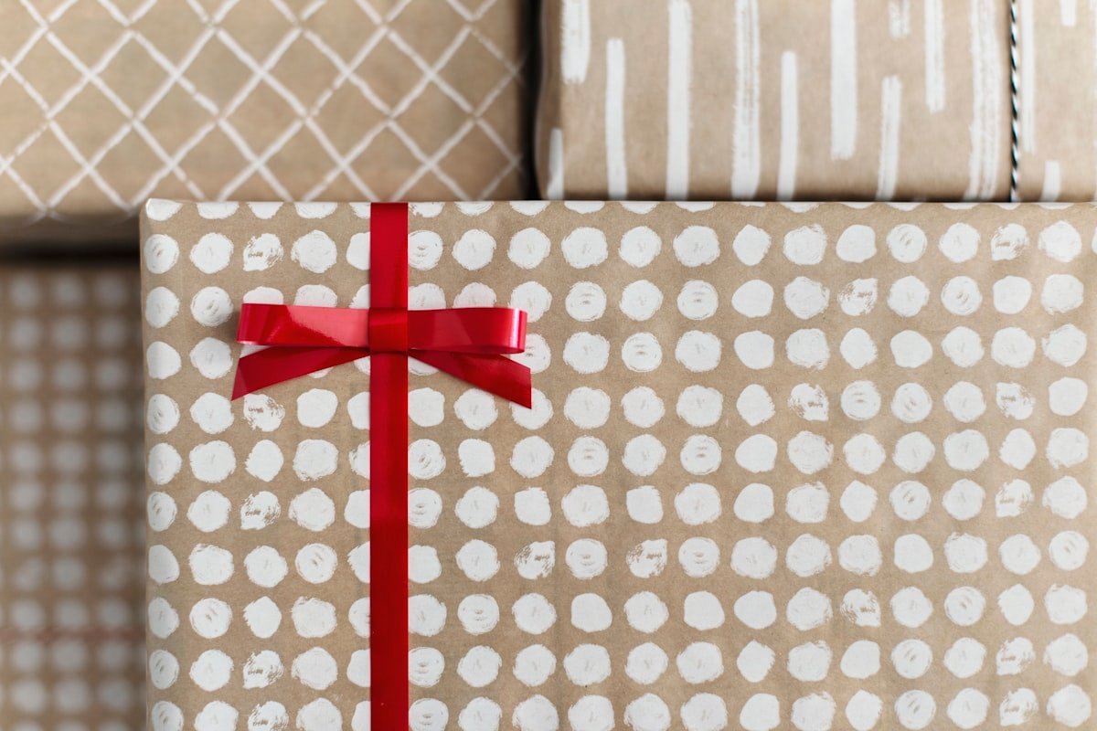 cadeau Fête des Pères dernière minute poster super-héros personnalisé express NousDeux